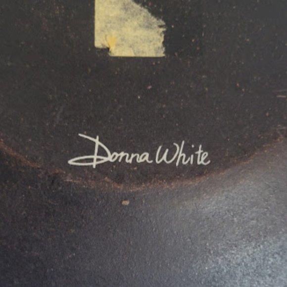 Donna White Hen Chicken Primitive Farmhouse Hand Painted Wood Composite Plate - Picture 5 of 5